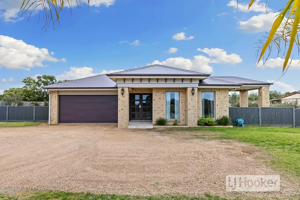 Eagle Point 4房  DELIGHTFUL LIFESTYLE PROPERTY CLOSE TO THE GIPPSLAND LAKES