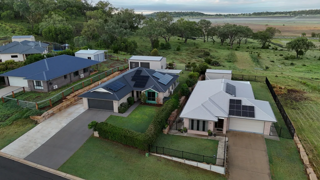 23 Leyden Drive, Oakey, QLD 4401