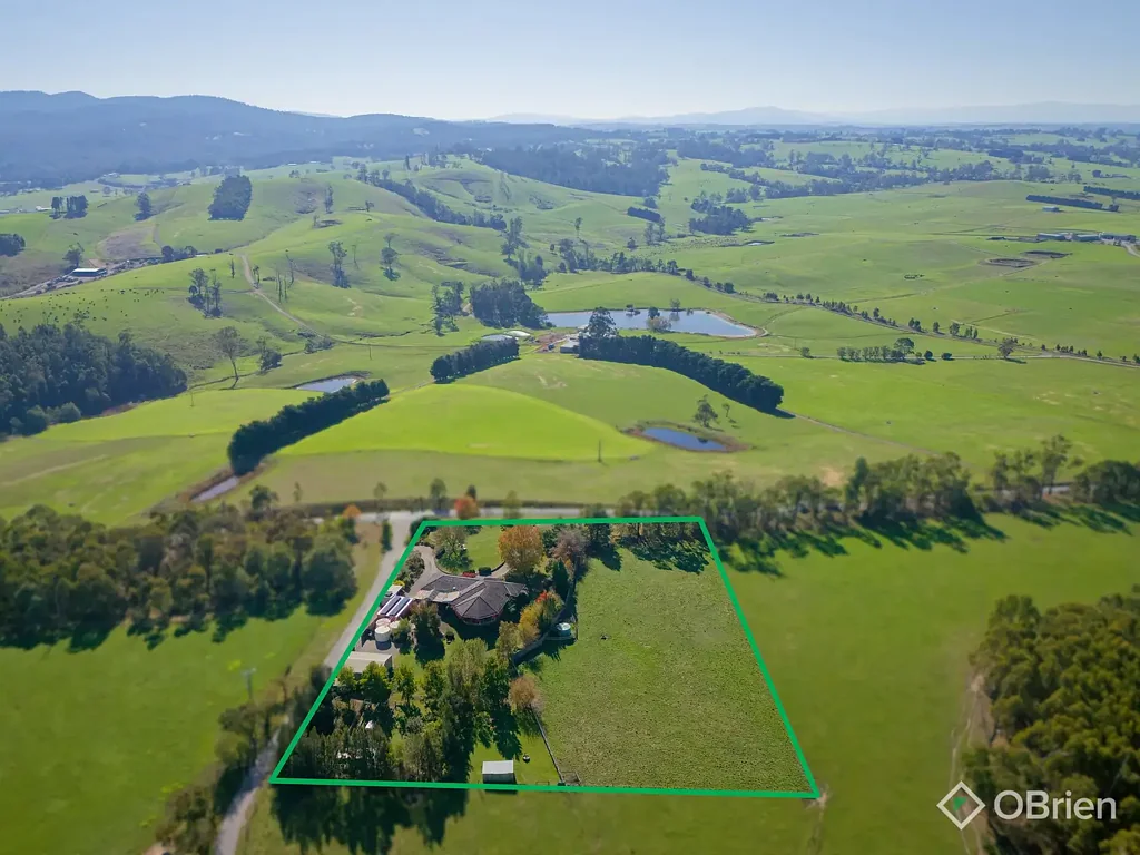 260 Old Telegraph Road, Jindivick, VIC 3818