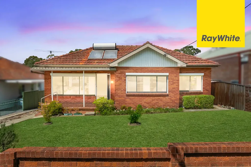 North Ryde 3房 556平矩形地块 15.24米临街 顶级学区环绕 自然采光充沛 北瑞德核心地段 舒适木地板空调 Sought After Opportunity in Blue Chip Locale