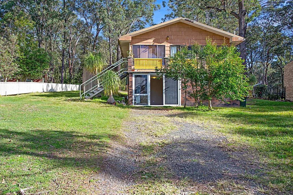 95 Eastslope Way North Arm Cove