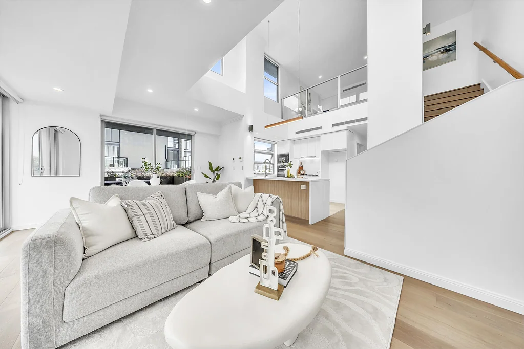 Epping 2 Bedroom Luxurious Loft-style 2 Bedroom apartment in heart of Epping