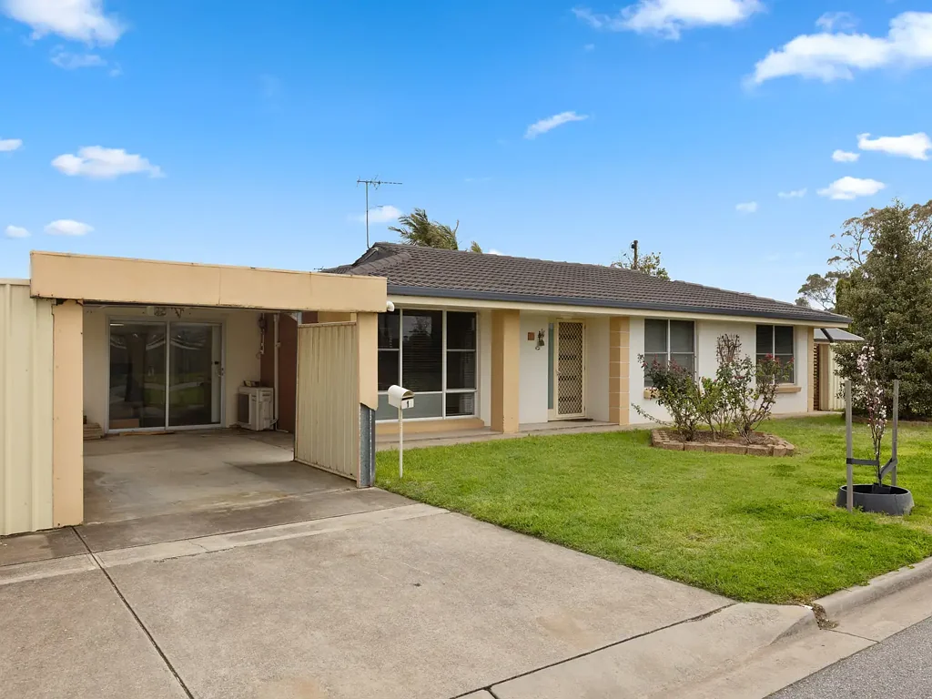 1 Crisp Street, Aldinga Beach, SA 5173