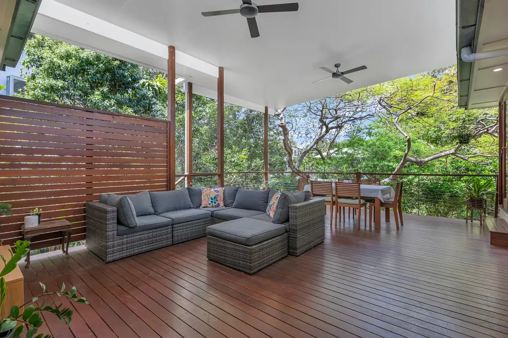 Ashgrove 3Kwarto Timeless Appeal in Leafy Location