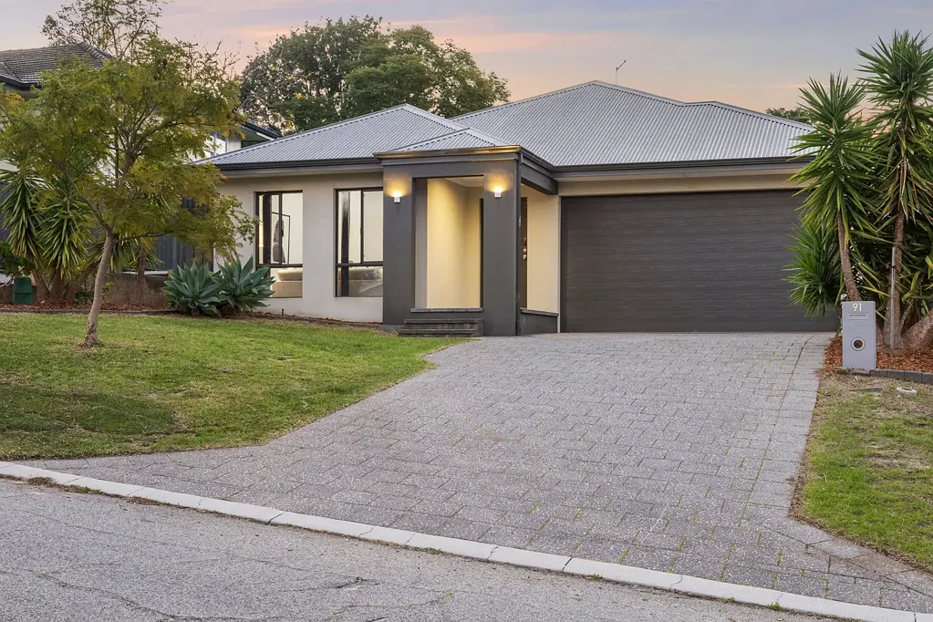 East Victoria Park 4 Slaapkamer WHERE FAMILY LIFE JUST FEELS RIGHT…