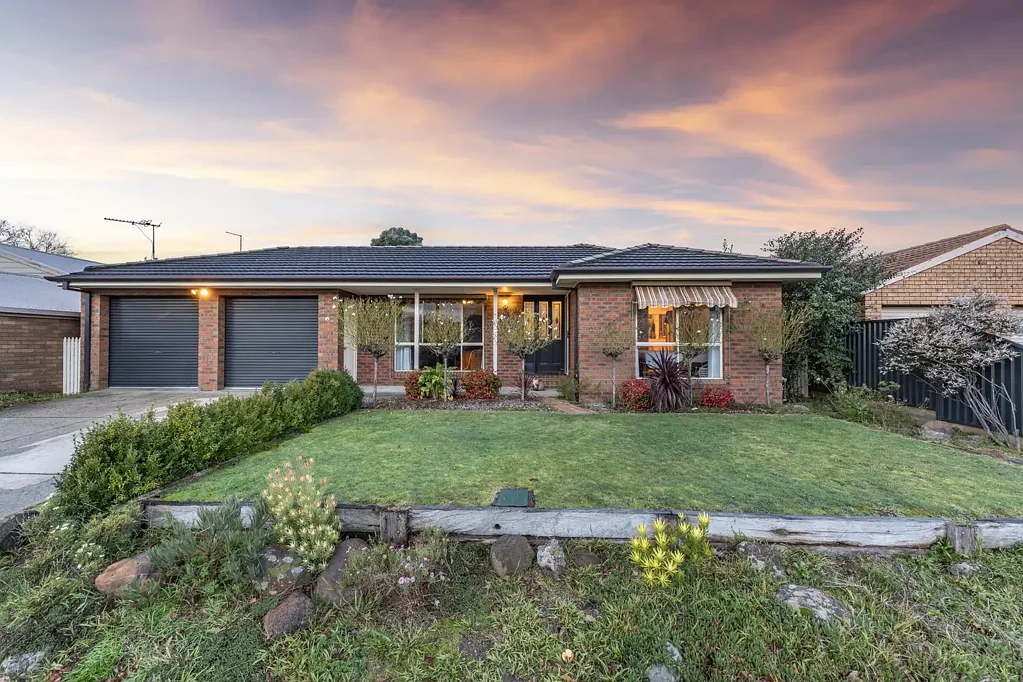 Alfredton 4房  Family Living in a Sought-After Alfredton Location
