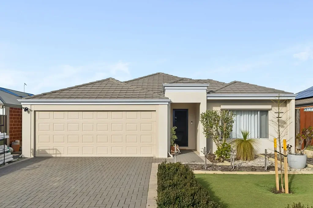 Ellenbrook 3غرفة نوم First Home, Downsizer or Growing Family — Generous 3-Bed with Study & Covered Entertaining in Ellenbrook