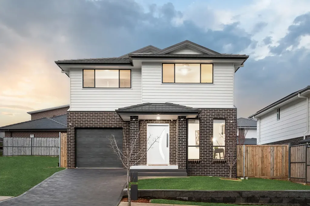 Box Hill 4 Bedroom Brand New Construction