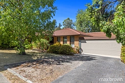 44 Churchill Drive, Mooroolbark