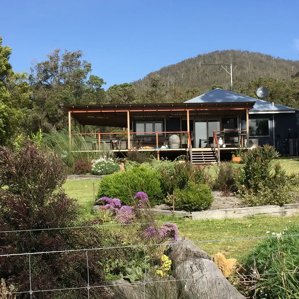 Porongurup  A fully renovated 3-bedroom farmhouse on 44 hectares of mixed pasture, remnant bush, and a 6-hectare vineyard.