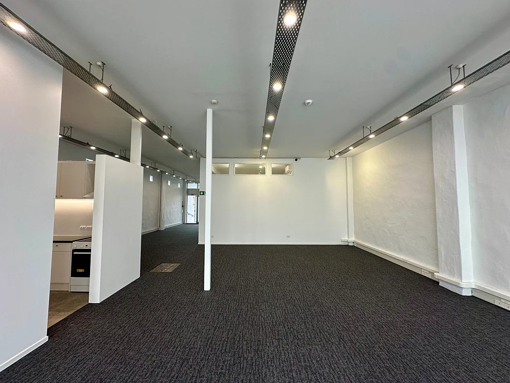 Eden Terrace Functional City Fringe Den
