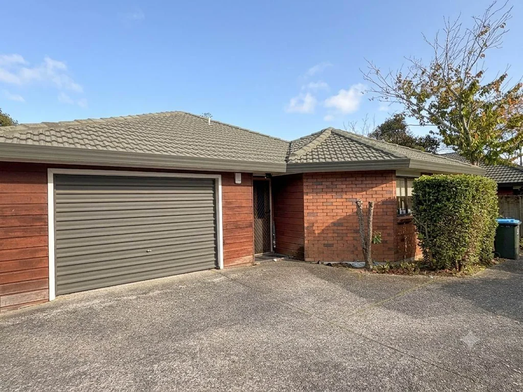 Brick and Tile in GZ Epsom