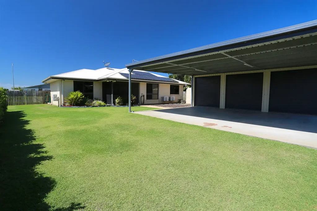 4 Eagle Heights, Zilzie, QLD 4710