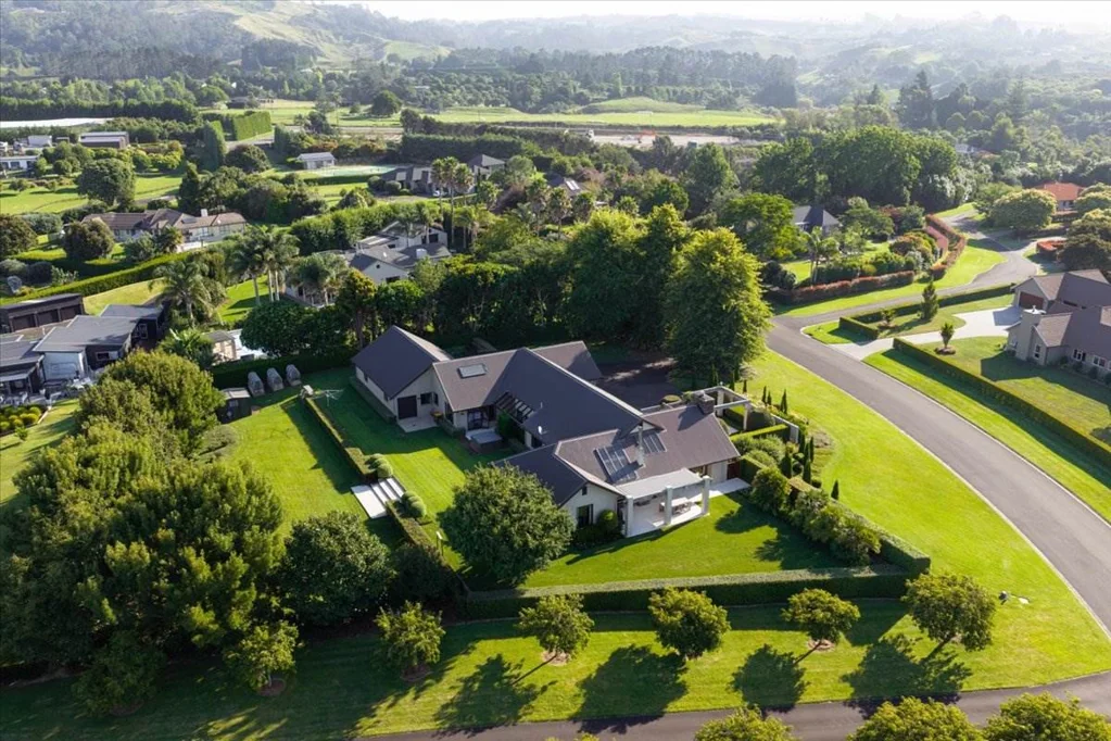 Te Puna 5 Bedroom PREPARE TO FALL IN LOVE