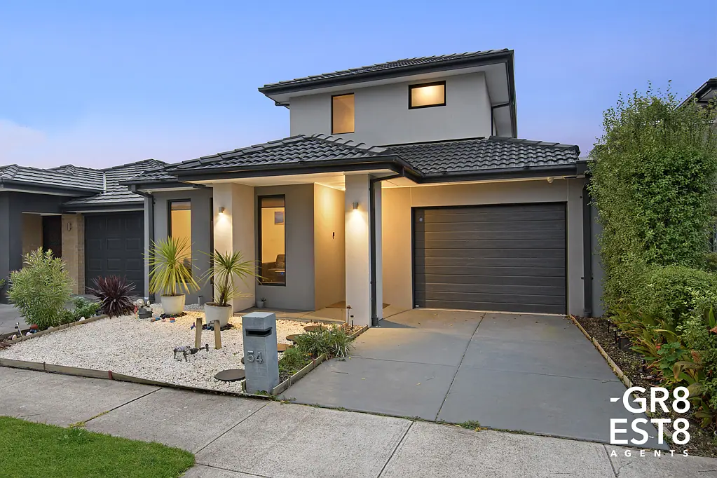 54 AQUATIC DRIVE, Cranbourne West, VIC 3977