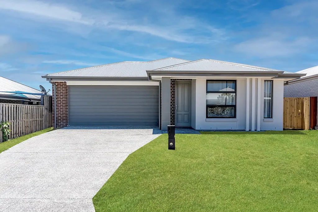 Logan Reserve 4બેડરૂમ Modern 4-Bedroom Family Home in Logan Reserve's Fastest-Growing Pocket