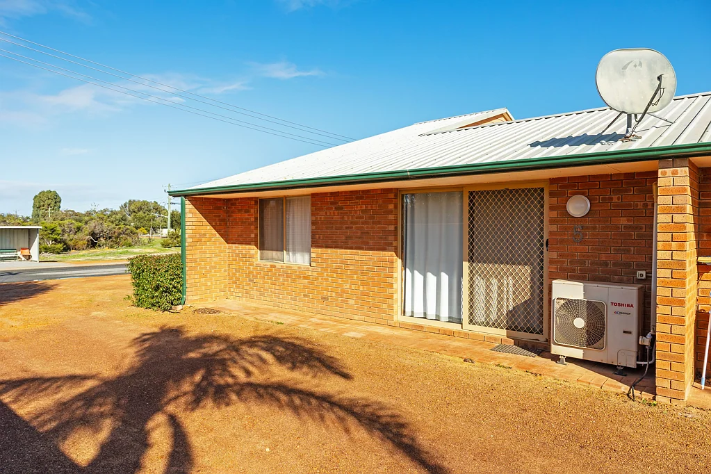 5/36 Nairn Street, Leeman, WA 6514