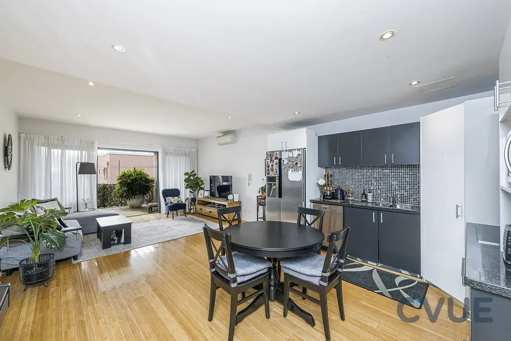 Inner Subiaco Apartment in Complex Packed with Features