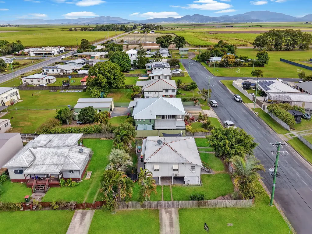 14 Paul St, Marian, QLD 4753