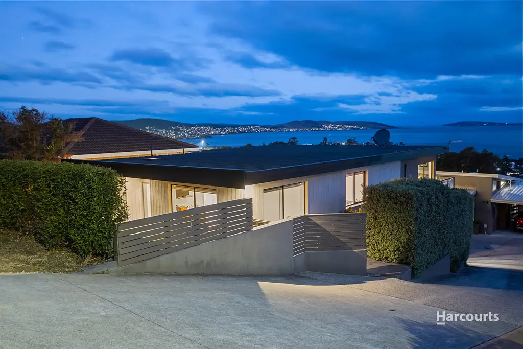 Bellerive 3બેડરૂમ Stunning Views and Versatile Luxury Living in the Heart of Bellerive