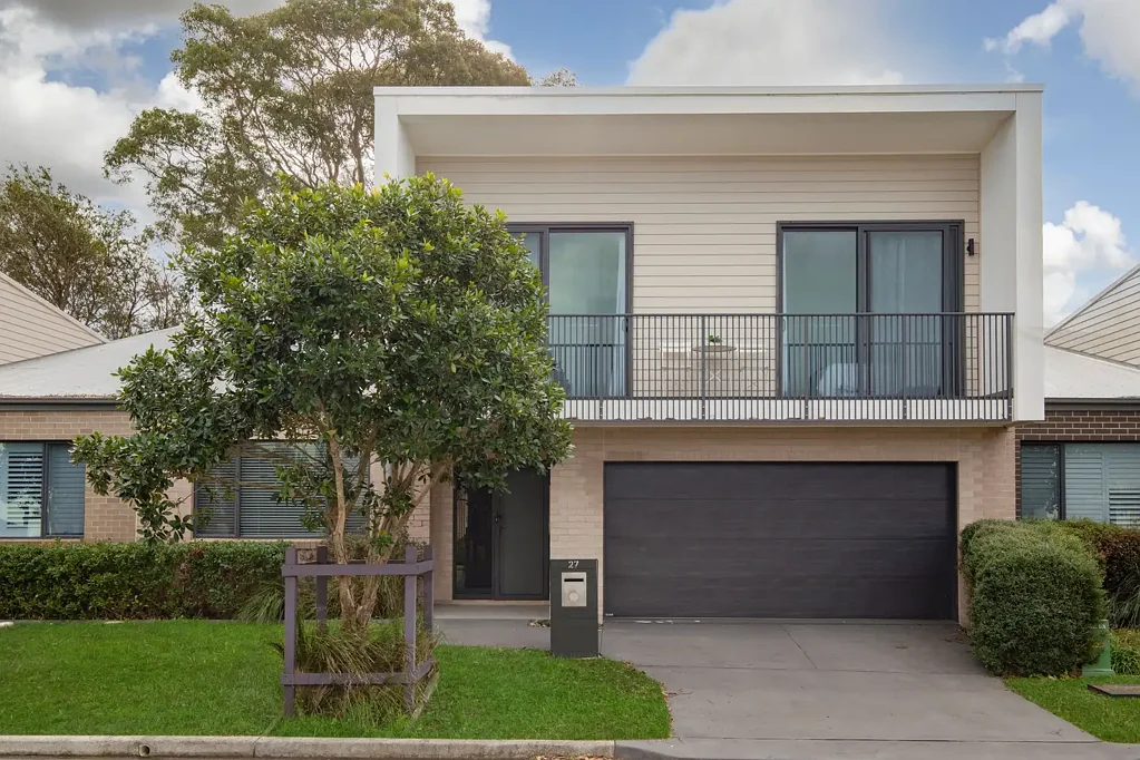 27 Fettlers Loop, Whitebridge, NSW 2290