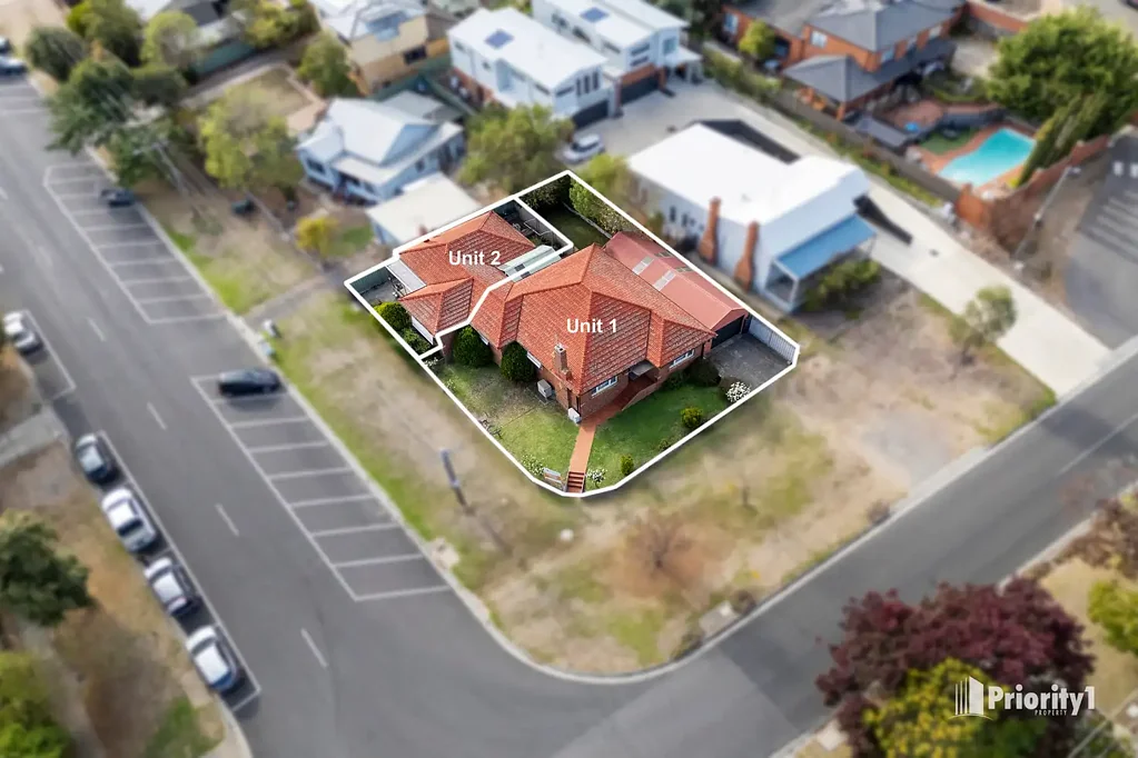 North Bendigo 4침실 DUAL INCOME INVESTMENT OPPORTUNITY IN NORTH BENDIGO