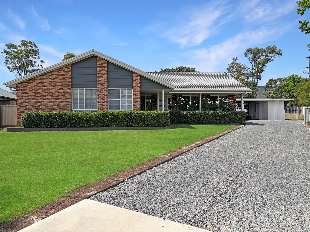 14 Honeysuckle Crescent, Scone, NSW 2337