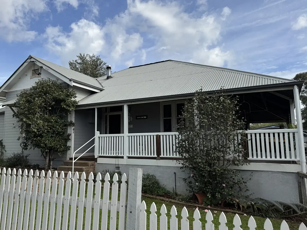 Character Cottage on the South side!