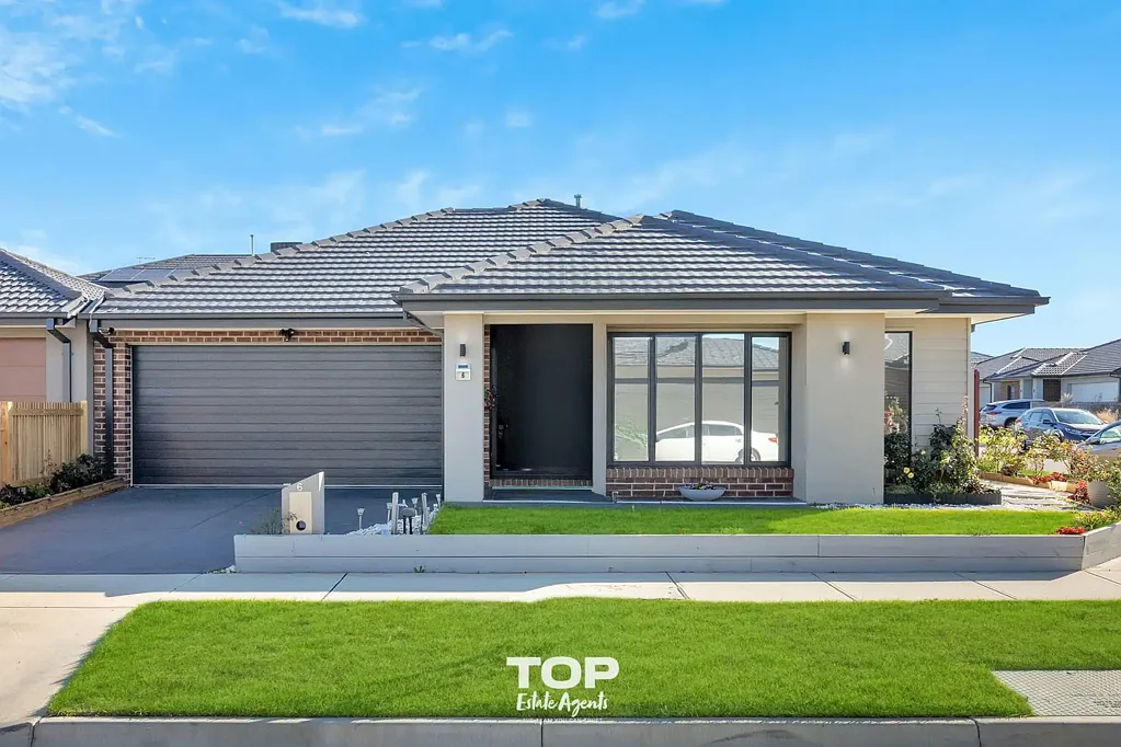 Clyde North 4房  Stylish Family Home in Prime Smith Lane Estate Location
