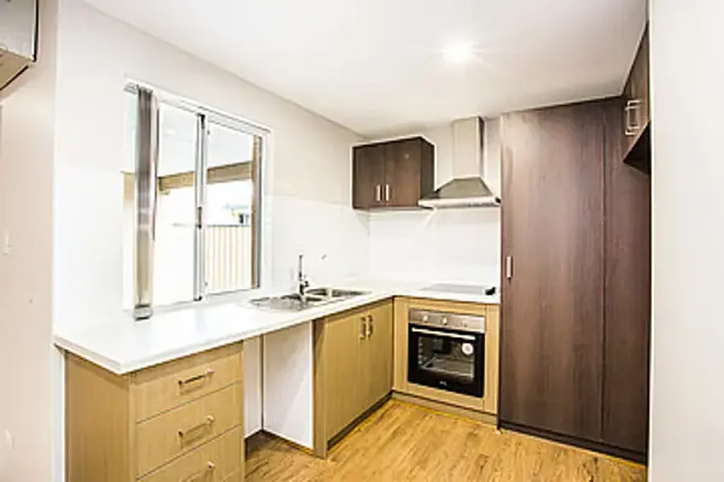 Beckenham 1 Slaapkamer Affordable, Low-Maintenance, Easy Living in Convenient Location!! Premium Finishes, Secure Parking!