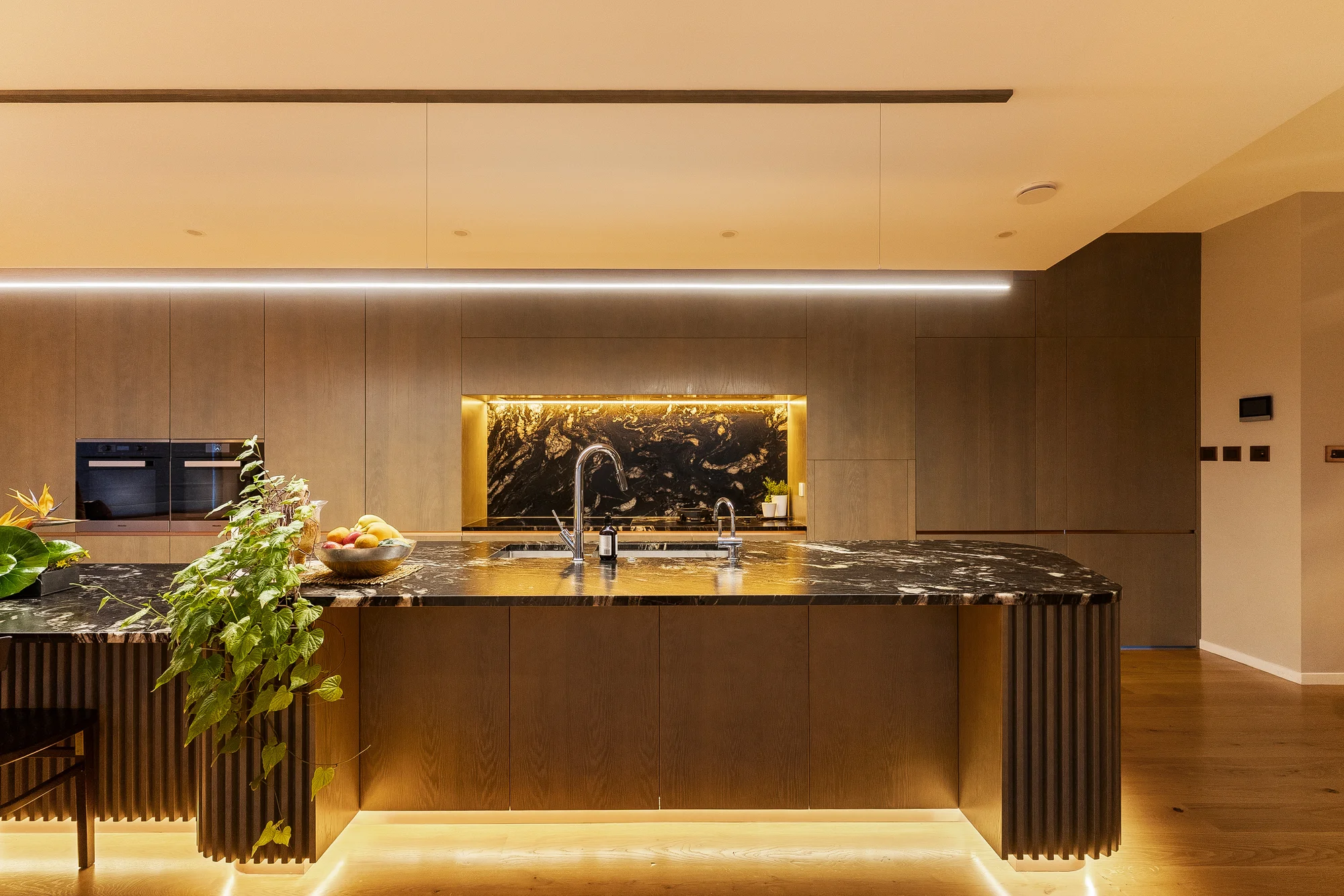 Long Bay 4બેડરૂમ A Bespoke Coastal Masterpiece with Ocean Views