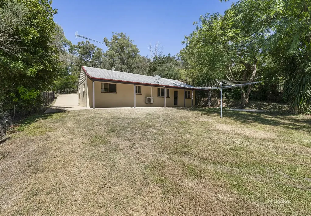 13 Hill Street, Esk, QLD 4312