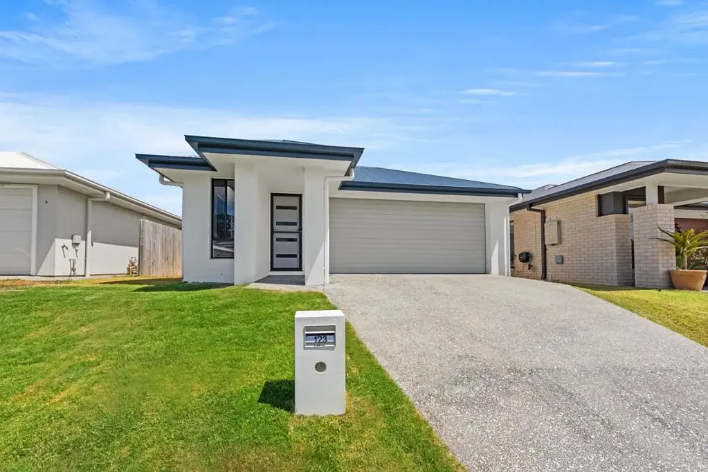 Your Next Family Home Awaits in Pimpama