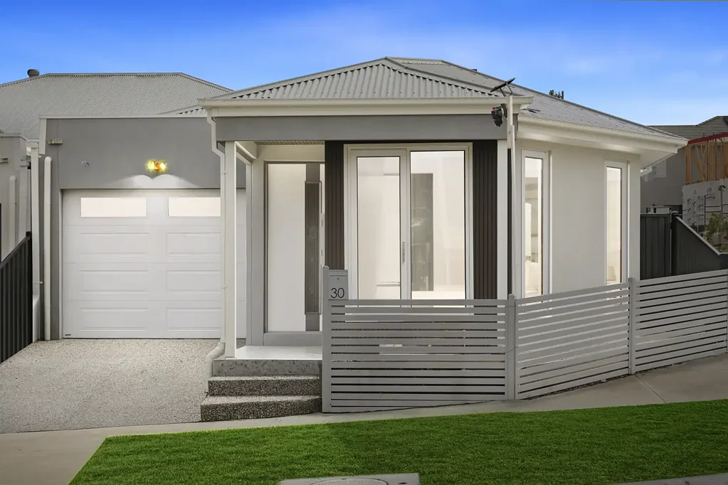 Modern Family Living in Prime Craigieburn Location!
