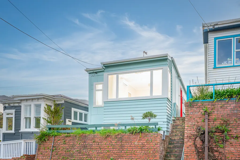 Berhampore 2Kwarto STARTER WITH LOADS OF PERSONALITY & POTENTIAL