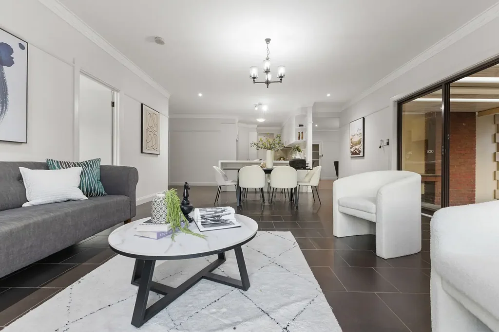 Oakleigh East 4Kwarto Spacious and Single Level Living in Monash Hospital Precinct