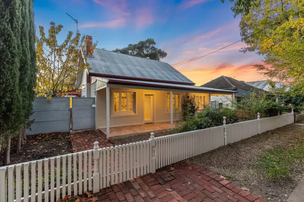 26 BEST STREET, Wagga Wagga, NSW 2650