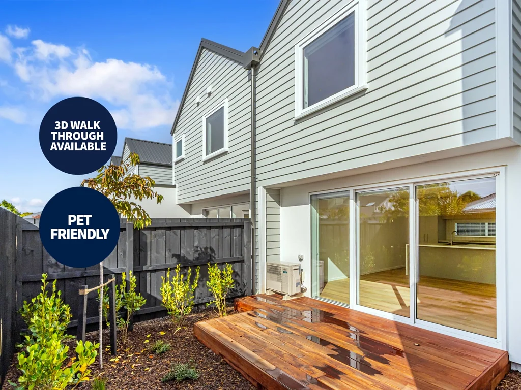 Modern 3-Bedroom Townhouse with garage!