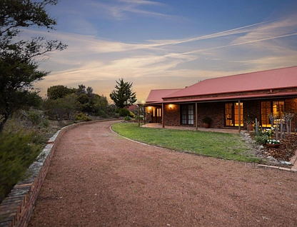 "The Farm" 54 Tallawong Close, Wallaroo, Rest of NSW, 6 Bedrooms, 2 Bathrooms, Lifestyle Section