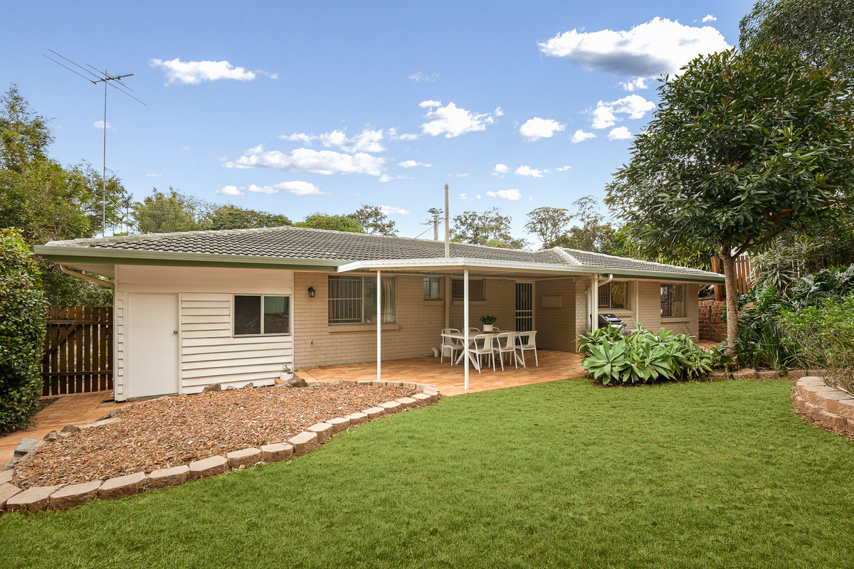 22 CASSANDRA ST, CHAPEL HILL QLD 4069, 0 habitaciones, 0 baños, House