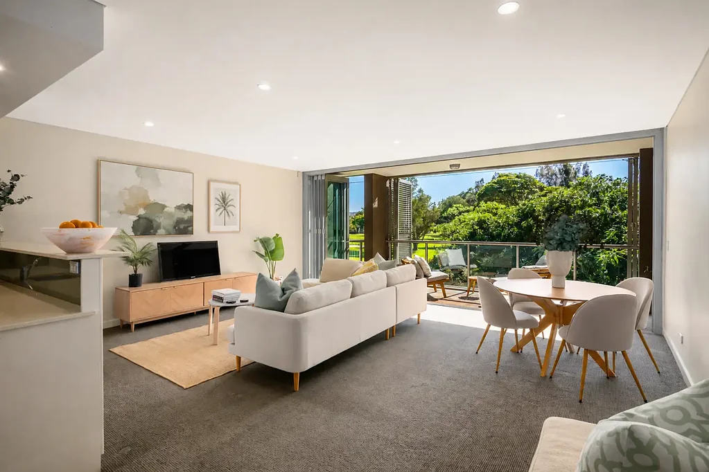 Manly Vale 2 Slaapkamer Resort lifestyle with north-facing golf course outlook