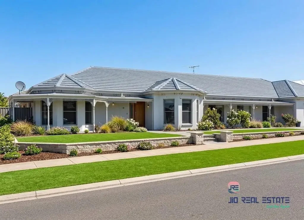 Highton 9Zimmer High-Yield Investment or Premium Family Living in Prime Highton with 105k in Rental income per annum.