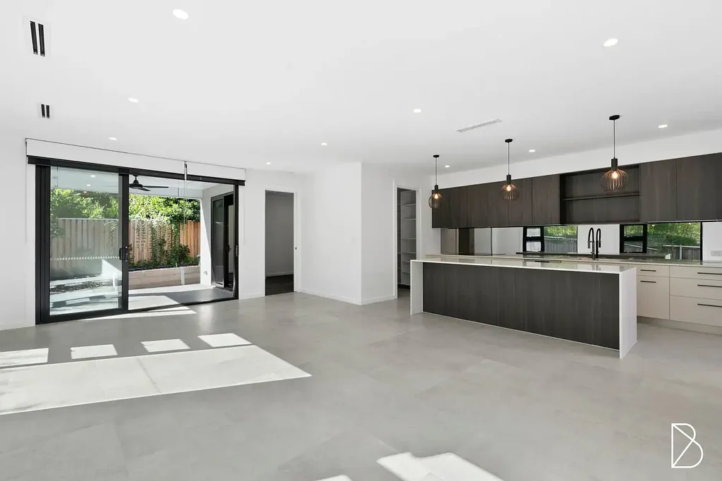 Single level modern luxury home!