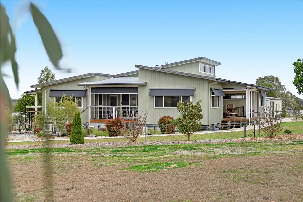 Allora 3房 独特的“整体设计”乡村生活庄园物业，昆士兰东南部 UNIQUE , "HOLISTIC DESIGN", LIFESTYLE ACREAGE PROPERTY S-E QLD