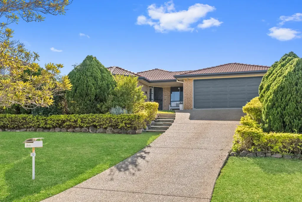 Petrie 5房 带泳池的宽敞单层住宅 HUGE Low Set Home with Pool