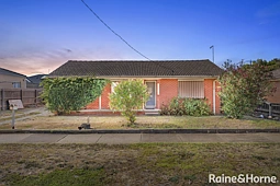 38 Coburns Road, Melton South