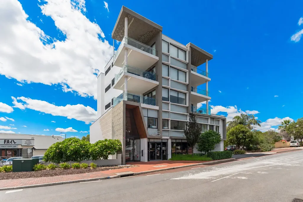 Booragoon 1 Slaapkamer Modern Living in the Heart of Booragoon