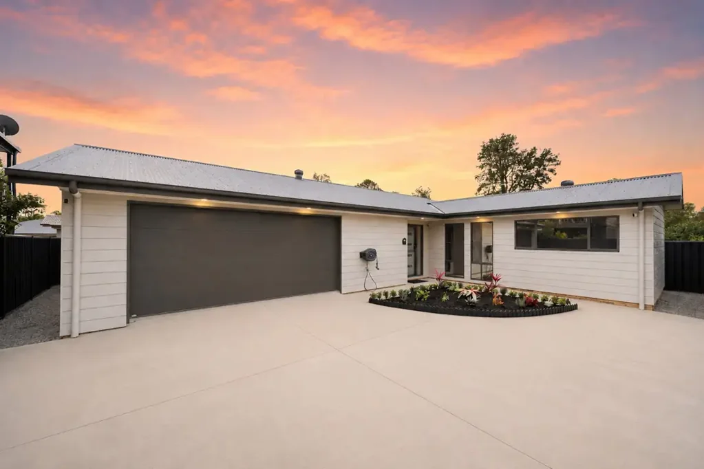 Capalaba 4部屋 New Luxurious Home with Every Upgrade Imaginable