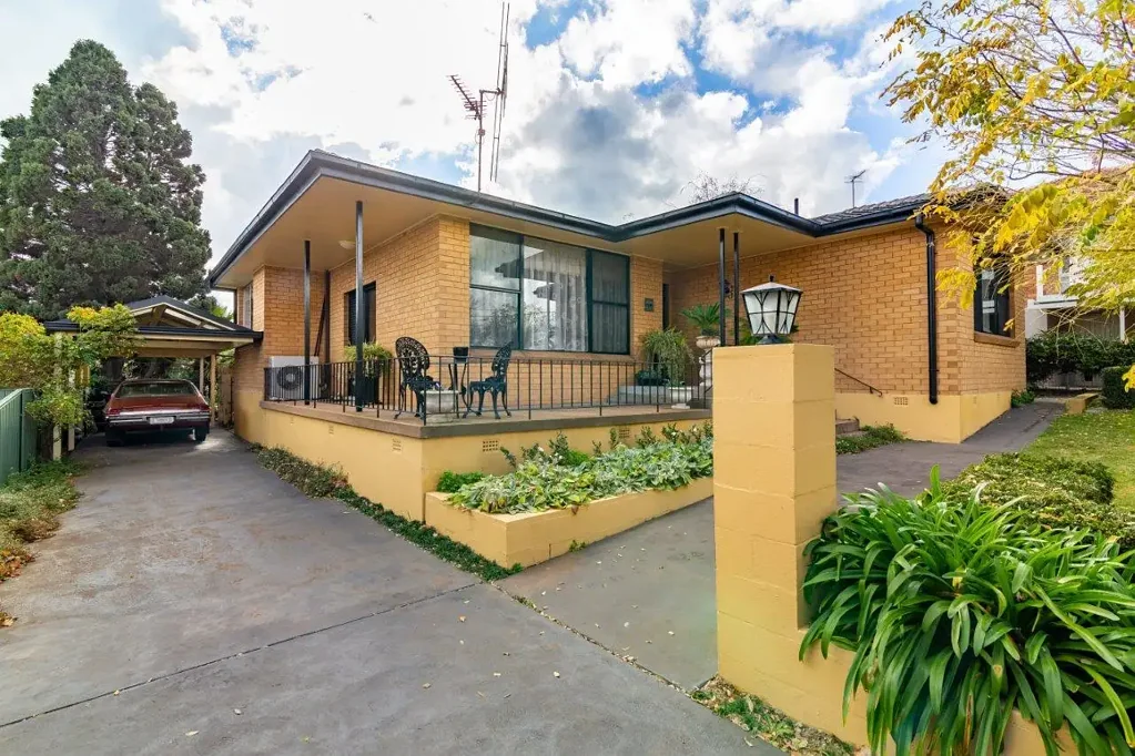 8 Cemar Avenue, Orange, NSW 2800