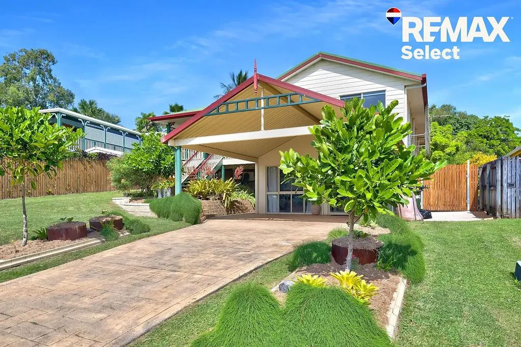Rural View 4chambre Dual-living comfort meets financial peace of mind - earn while you live!